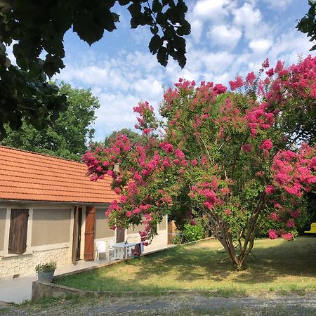 Au Lilas Rose Maison Entre Campagne Et Village 贝尔维斯 外观 照片